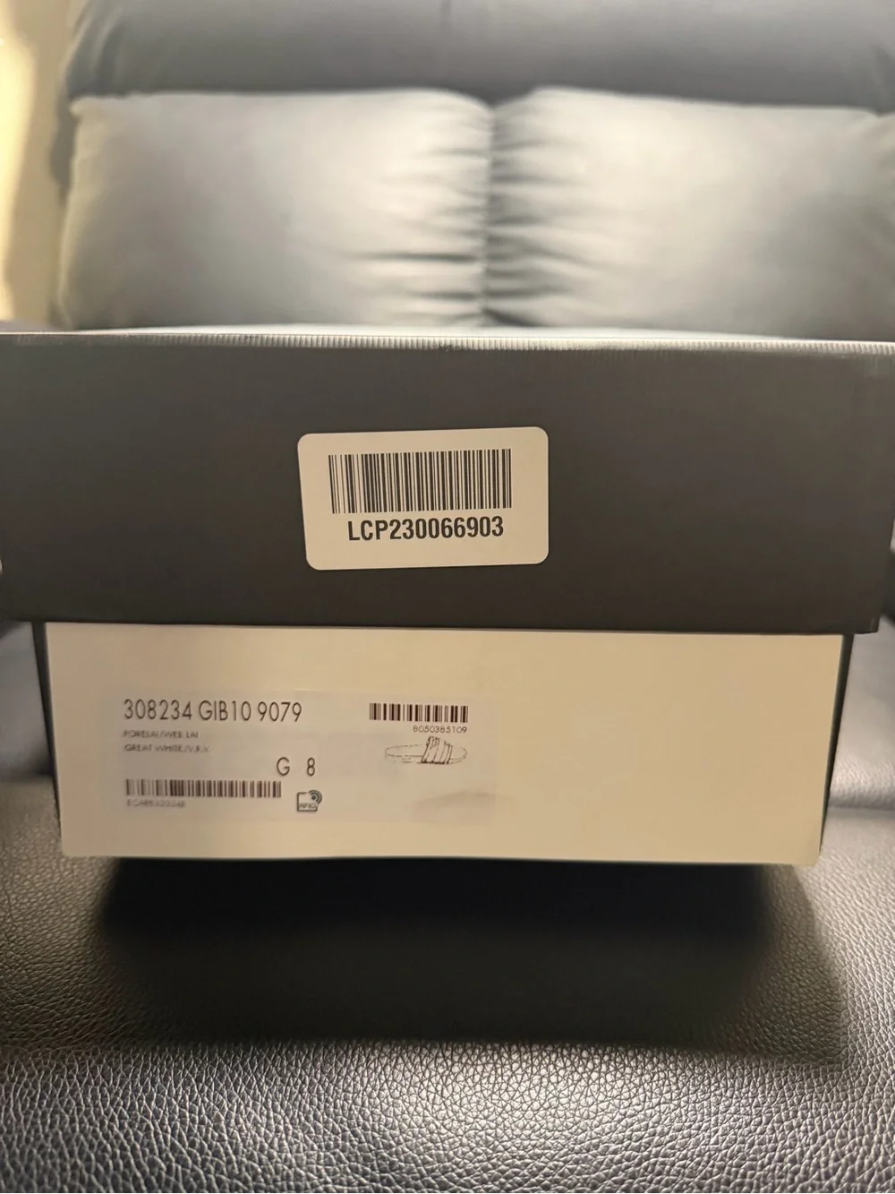 Gucci pursuit pool White Slides Sandals